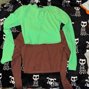 Forever 21 Girls' Ribbed Button-Front Crop Tops in Bright Green & Brown 🎸🎼🎤